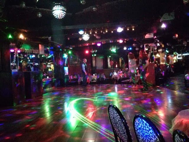 Discotheque boom boom